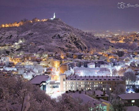 Зимата се завръща! Много дъжд и сняг в Пловдив и цялата страна