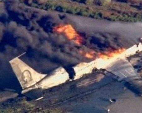 Трагедия: Самолет със 71 души се разби в Русия