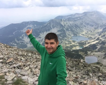 Собственикът на Styler Свилен Каневски се спусна за последен път по пистите на Пампорово