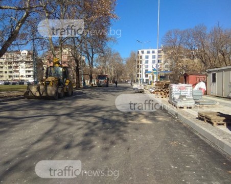 Забавят пускането на бул. “Васил Априлов“, но все пак го завършват предсрочно СНИМКИ