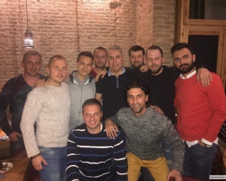 Треньор на Локо се срещна със Стоичков в Барселона СНИМКИ