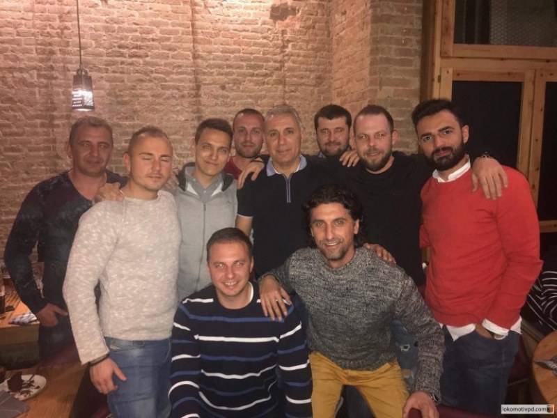 Треньор на Локо се срещна със Стоичков в Барселона СНИМКИ