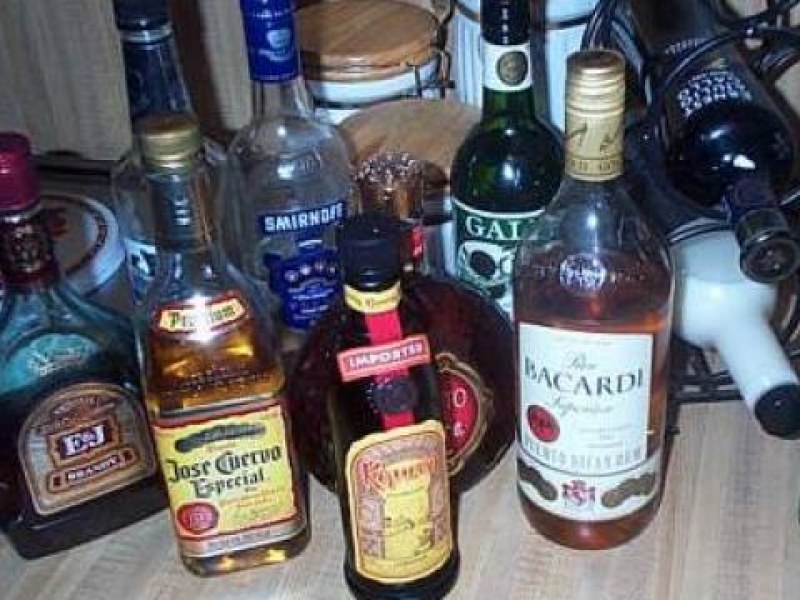 Враг на Трифон Зарезан унищожи алкохол за 3 бона