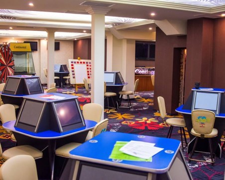 Легендарно пловдивско бинго раздава 11 000 лева за един ден СНИМКИ