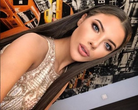 Пловдивчанката Стелияна Иванова с главна роля в новото видео на Фики