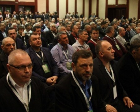 Очаквано: Боби разби Любо за шеф на БФС