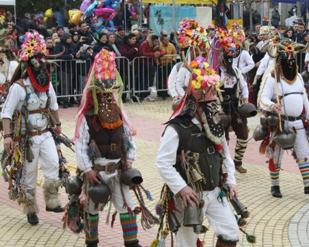 Утре е Сирни заговезни! Вижте къде ще играят кукерите край Пловдив