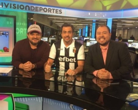 Журналист в телевизия FOX сложи фланелка на Локо Пд