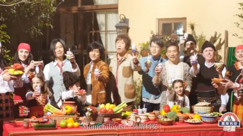 Туристи от Китай посрещат Нова година в смолянско село