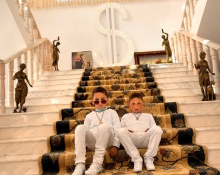 Цяло село в Румъния е заселено от роми милионери СНИМКИ