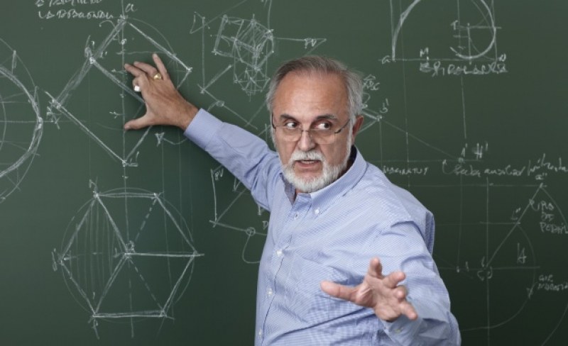 Кой ще преподава на децата ни? Над 40% от учителите се пенсионират