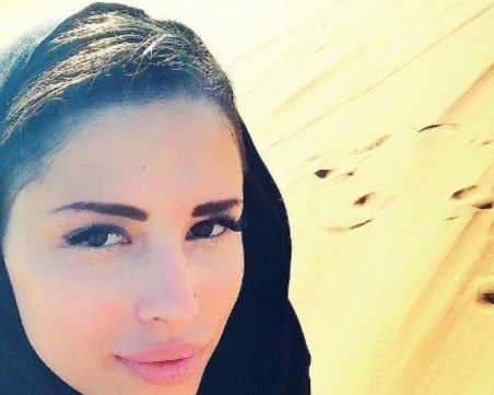 Цвети Стоянова скри белезите от падането с операция