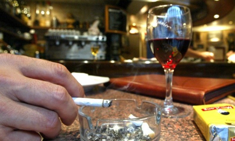 Затварят заведения при системни нарушения на забраната за пушене