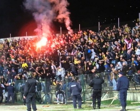 Наказаха Ботев със солена глоба и предупреждение