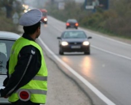 Шофьор обжалва глобата си от 20 лева и получи... 13-та заплата