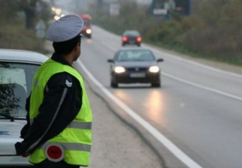 Шофьор обжалва глобата си от 20 лева и получи... 13-та заплата