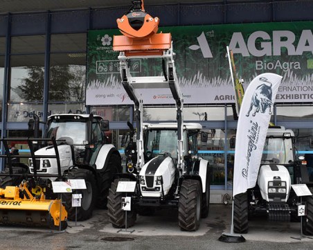 Модерни времена: Орем с Ламборгини, ядем блeк ангъс