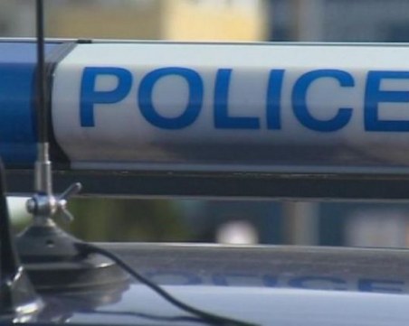 Мъж спря с колата до малолетна, разкопча си панталона и... поиска тя да го снима