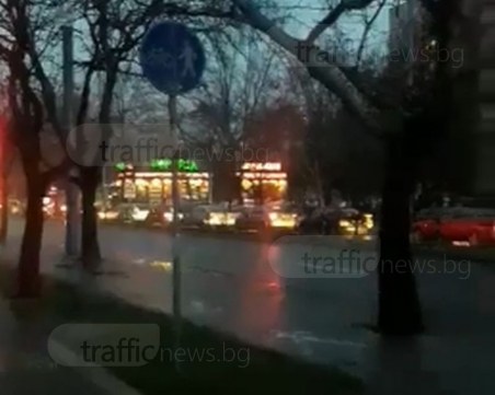 Пловдивчанка: Живея в Кючука повече от 40 години и никога не е имало такива тапи ВИДЕО