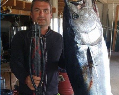 Българин изчезна в океана край остров Бали