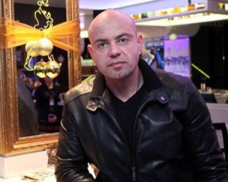 Бизнесменът Владо Вишански играе лошия във филма “Революция X“