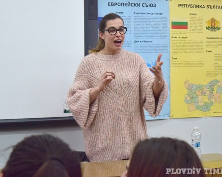 Красавицата от “Откраднат живот“ Радина Думанян в Търговската: Суетата е част от нас