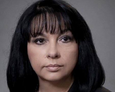 Енергийният министър подаде оставка след скандала с ЧЕЗ