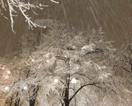 От АПИ с призив: Шофирайте внимателно, времето се влошава!