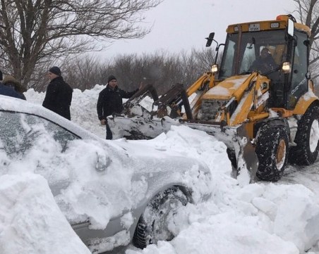Снегът идва! Пловдив е в пълна бойна готовност - вадят тежката артилерия и тонове сол