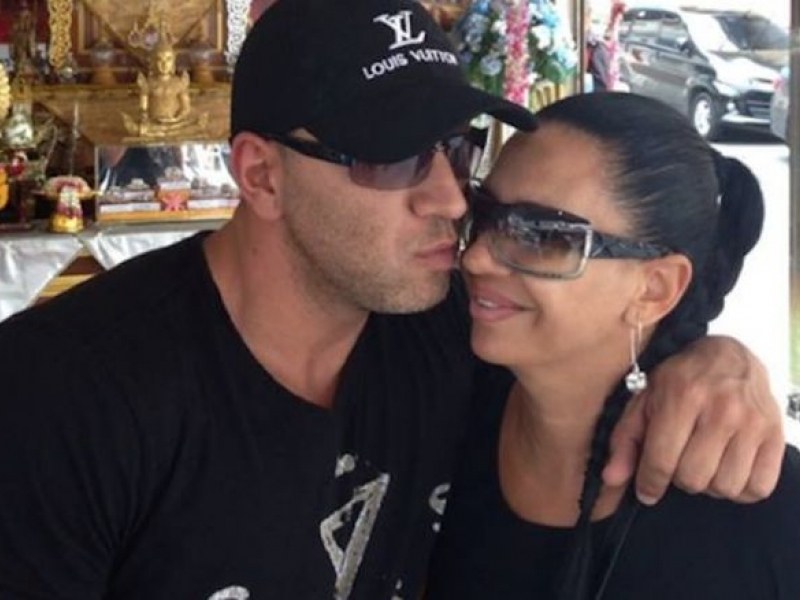 Анита Мейзер промени защитната си версия