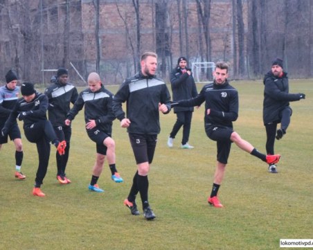 Бразилец и младок в групата на Локо за мача със Славия