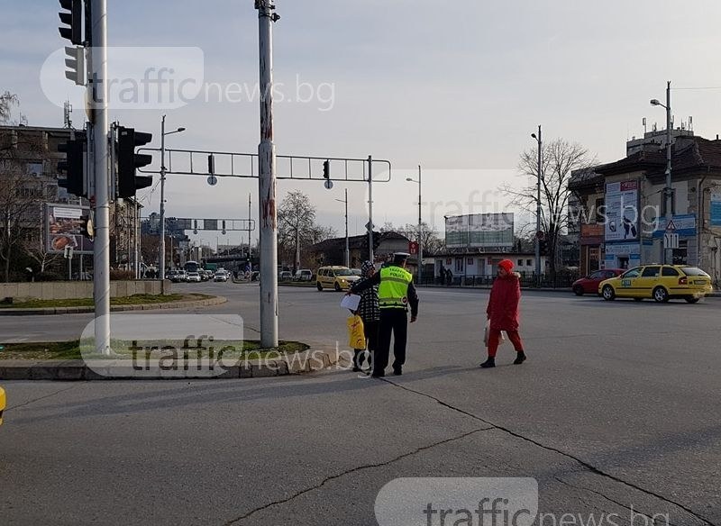 Пловдивчанка за малко да помете безотговорна пешеходка, зададе актуален въпрос