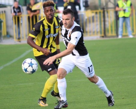 Кански студ за дербито Локо - Ботев, ако изобщо се играе