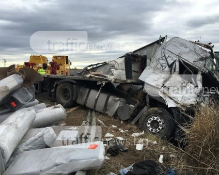 Катастрофа затапи магистрала Тракия между София и Пловдив
