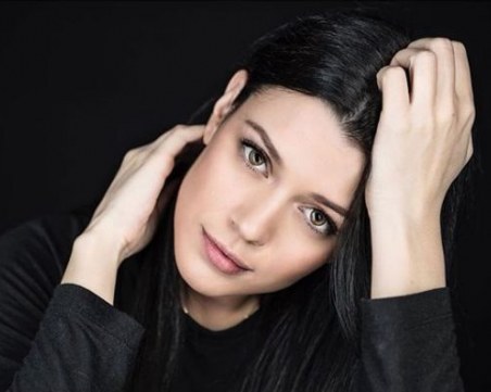 Актрисата Ралица Паскалева от “Откраднат живот“ очаква първото си дете