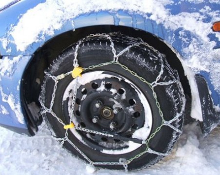 Движението по пътищата в област Смолян - задължително с вериги