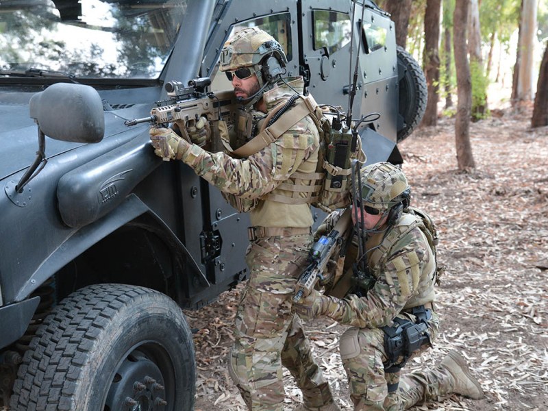 Тежко бойно снаряжение и военни действия в Анево - показаха войната на бъдещето СНИМКИ