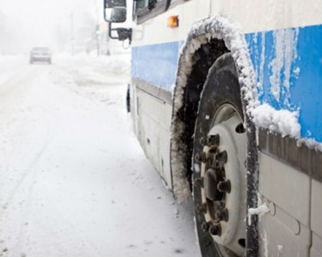 Мъж издъхна до мол Пловдив, друг почина в автобус в Тракия