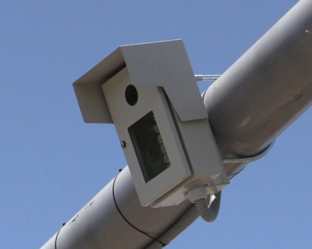 Стационарните радари на КАТ за скорост стават двойно