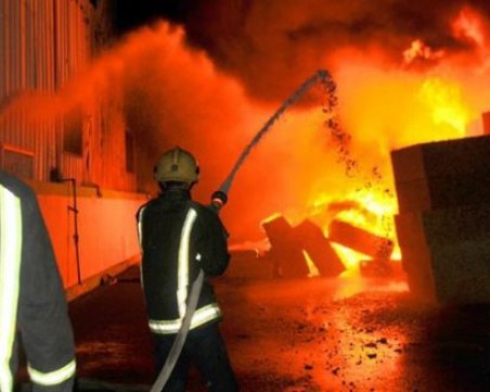 Десетки души загинаха при пожар в център за рехабилитация на наркомани