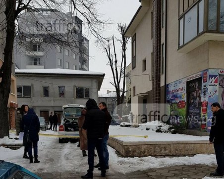 Убийство в Пловдив! Откриха труп върху капак на кола