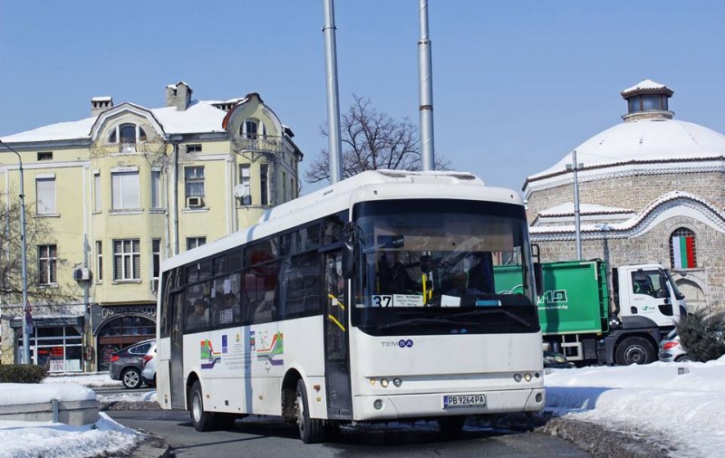 Част от новите автобуси на Пловдив не потеглиха в снега, пловдивчани в недоумение ВИДЕО