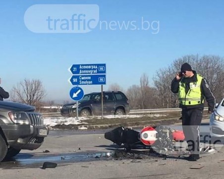 Джип отнесе моторист на Околовръстното на Пловдив СНИМКИ