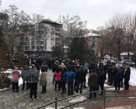 Пловдивчани се вдигат на нов протест! Искат свобода за доктора, застрелял Плъха