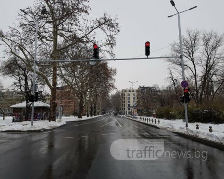 Най-после! Тръгват рейсовете по бул. “Васил Априлов“, но... затварят “Руски“