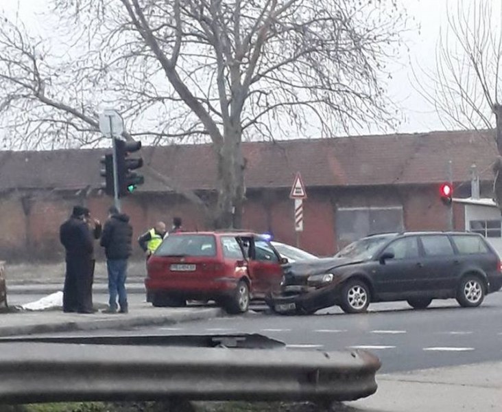 Две коли се помляха на Ален Мак в Пловдив СНИМКА