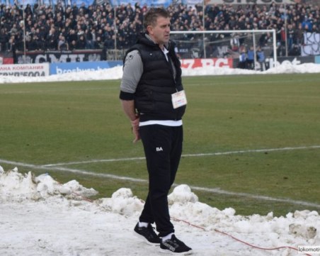 Акрапович: Първата шестица е нереална цел