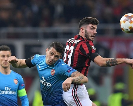 Арсенал смълча 70 000 тифози на Сан Сиро