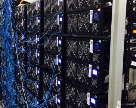 Колко струва да изкопаеш един биткойн в България и по света?