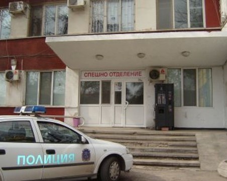 За пореден път: Нападнаха екип на Спешната помощ